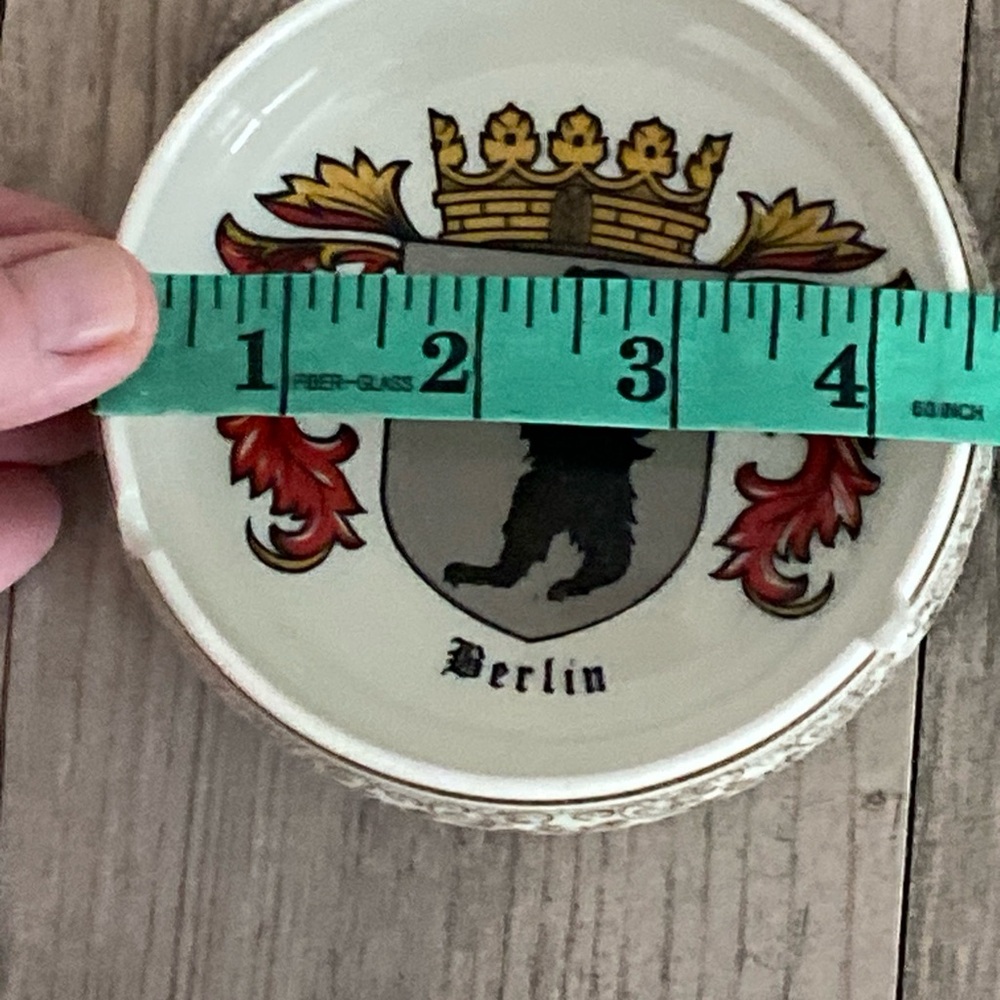 Königl. pr. Tettau Berlin Coat Of Arms Ashtray Gold Floral Trim - Picture 5 of 5